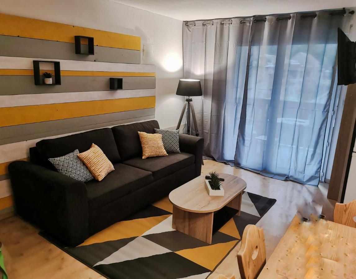Appartement T3 dans résidence Juzet-de-Luchon Esterno foto